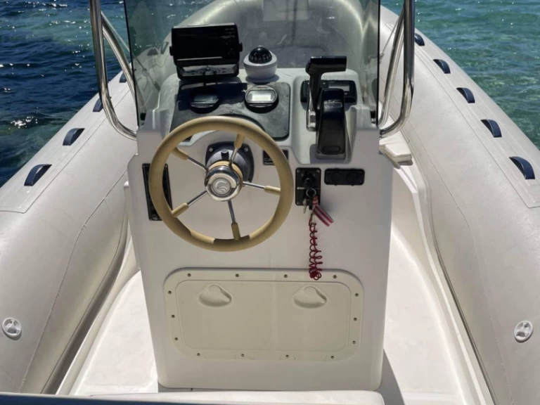 Capelli Tempest 626 Luxe de alquiler a Bandol