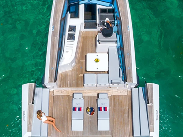 Alquiler de Lancha, con o sin patrón EVO Yachts Bonifacio