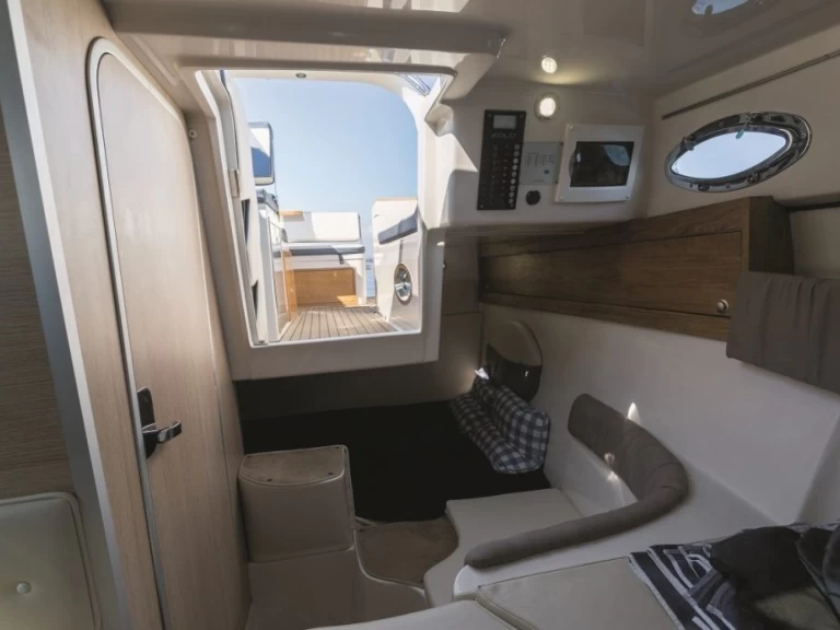 Alquiler Lancha Eolomarine con o sin  título de navegación