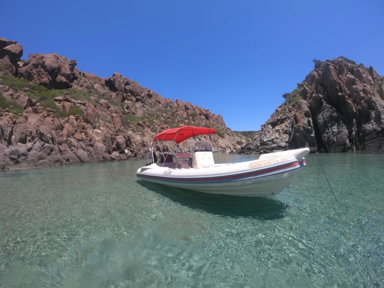 Alquiler de barcos Mílos barato de VICTOR TEMPEST