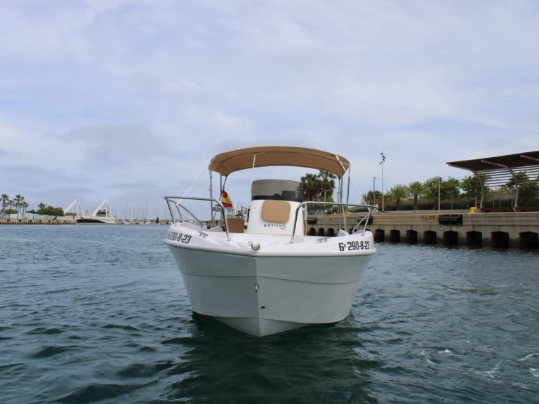 Alquiler Lancha Astilux con o sin  título de navegación