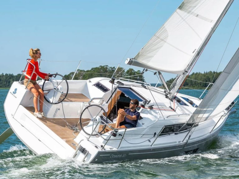 Alquiler de barcos Procida barato de Oceanis 30.1