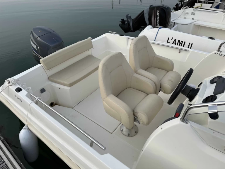 Alquiler de Jeanneau Cap Camarat 555 Style en Quiberon