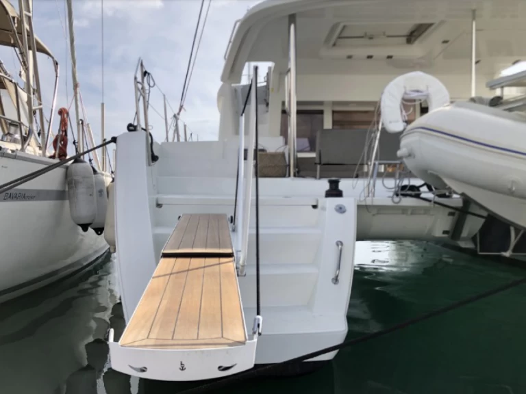 Alquiler de Catamarán, con o sin patrón Lagoon Álimos