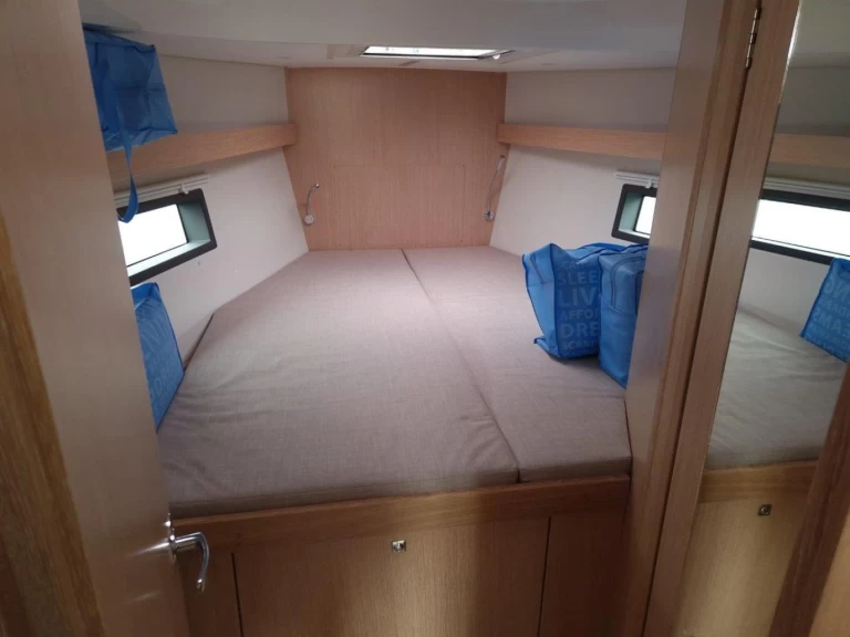 Alquiler de barcos Izola barato de Bavaria C42