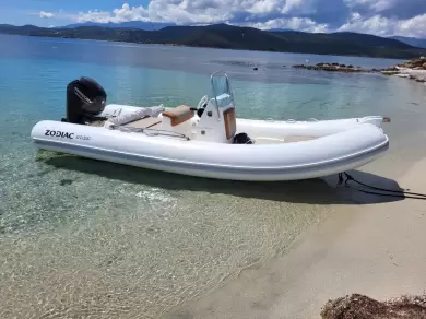Alquiler Neumática Zodiac Medline en Porto-Vecchio (kiki3) | SamBoat