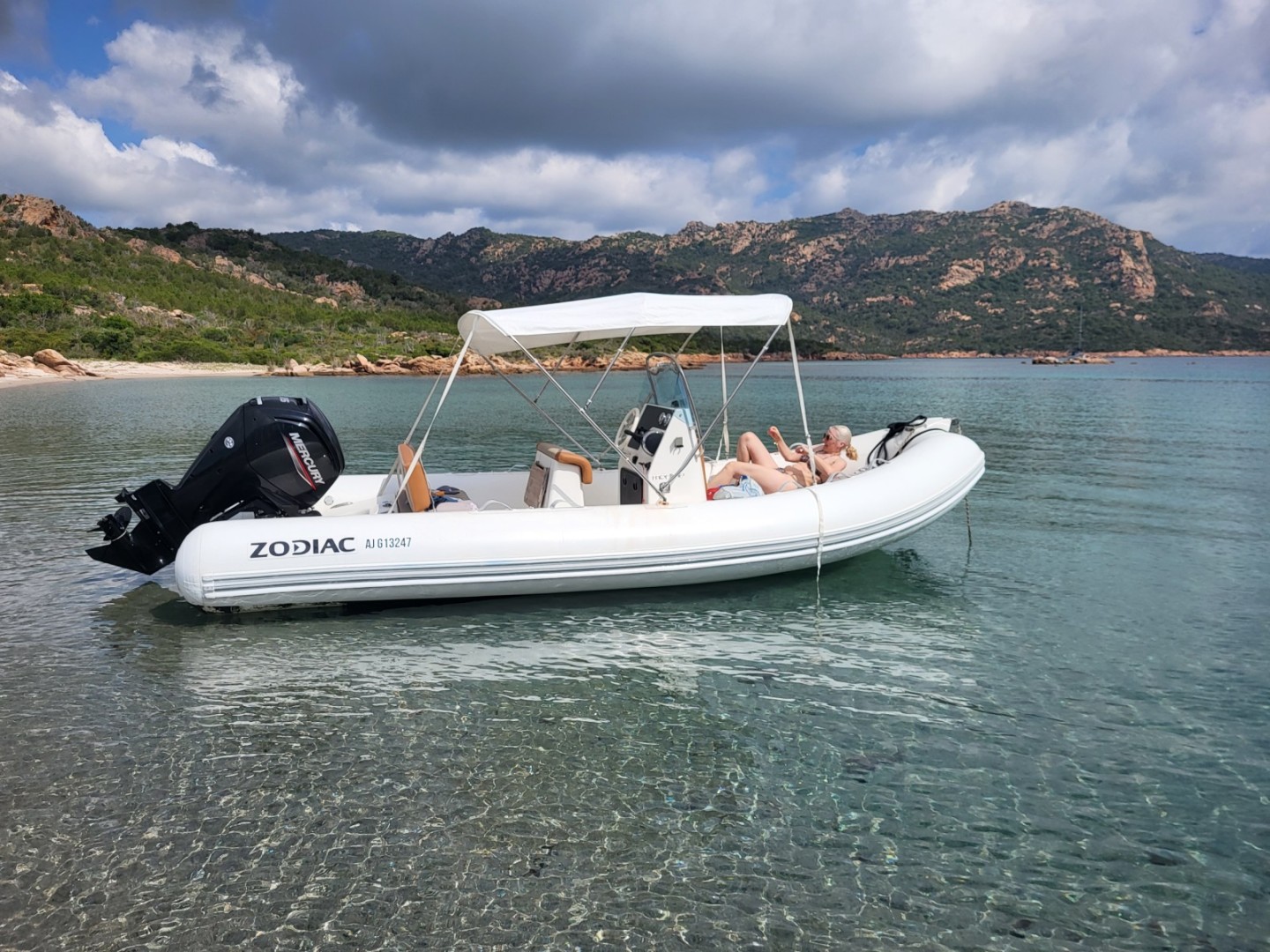 Alquiler Neumática Zodiac Medline en Porto-Vecchio (kiki3) | SamBoat