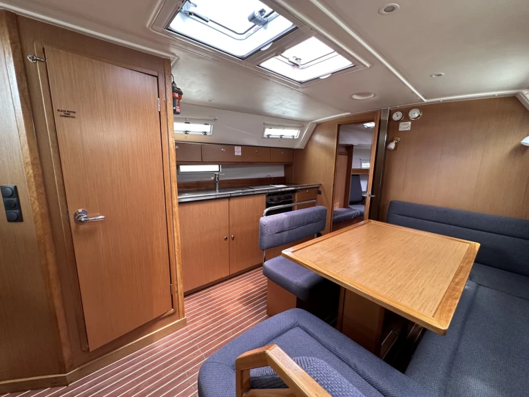 Bavaria Cruiser 40 de alquiler a Préveza