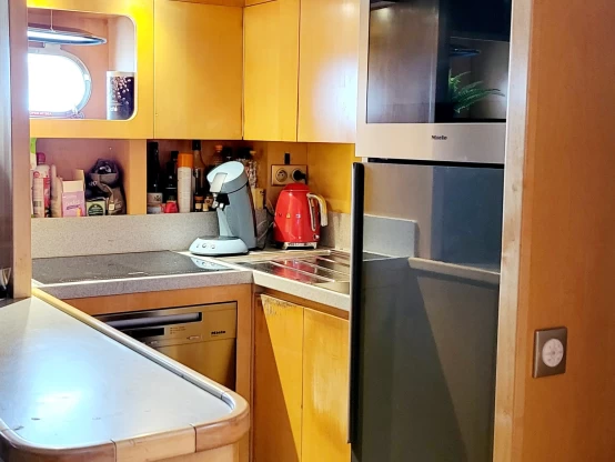 Alquiler de embarcaciones Arno Leopard Leopard 23 Sport enPort Cogolin en Samboat