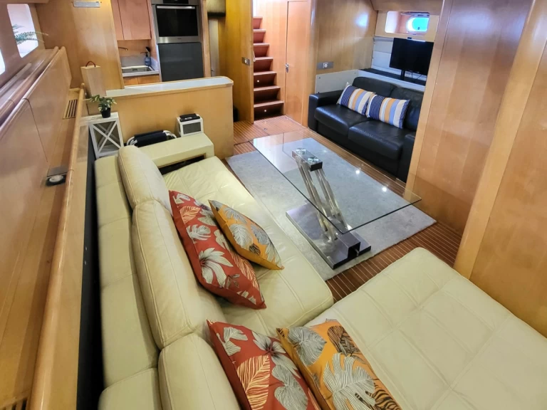 Alquiler de Yate de lujo, con o sin patrón Arno Leopard Port Cogolin