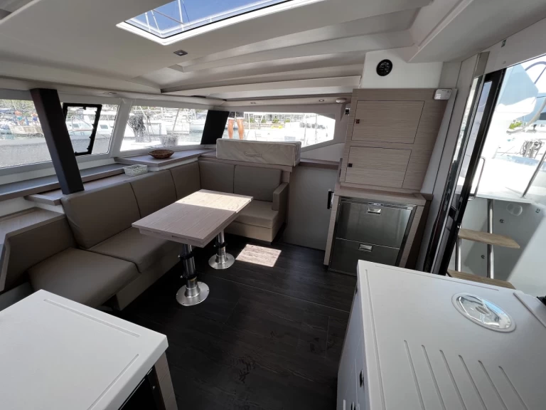 Fountaine Pajot Astrea 42 de alquiler a Sukošan