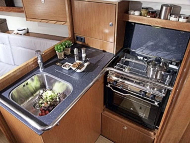 Alquiler de embarcaciones Bavaria Cruiser 32 enGrossenbrode en Samboat