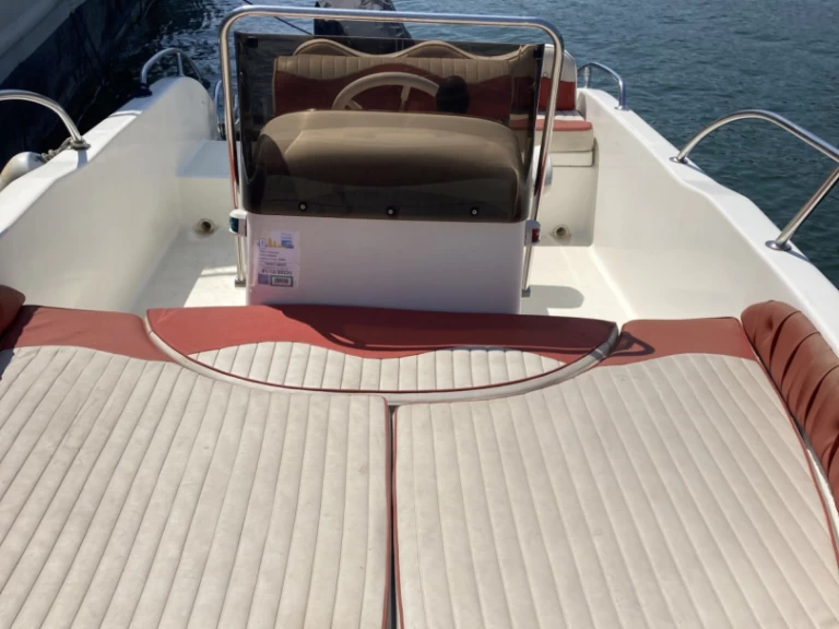 Alquiler de embarcaciones Artemide 500 enLyon en Samboat