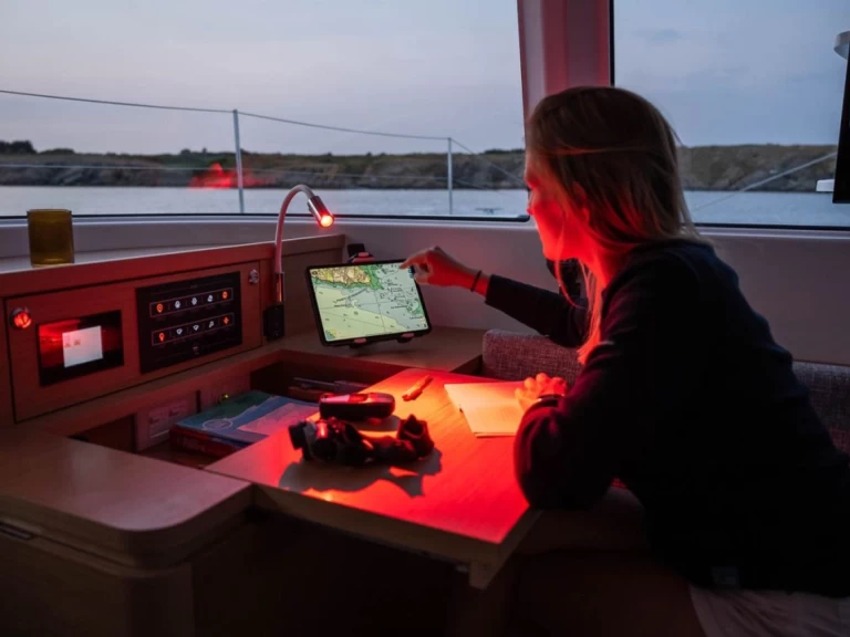 Alquiler de Catamarán, con o sin patrón Excess Saint-Mandrier-sur-Mer