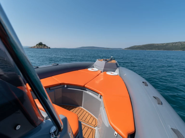 Alquiler de embarcaciones Marlin Boat 790 Dynamic enSplit en Samboat