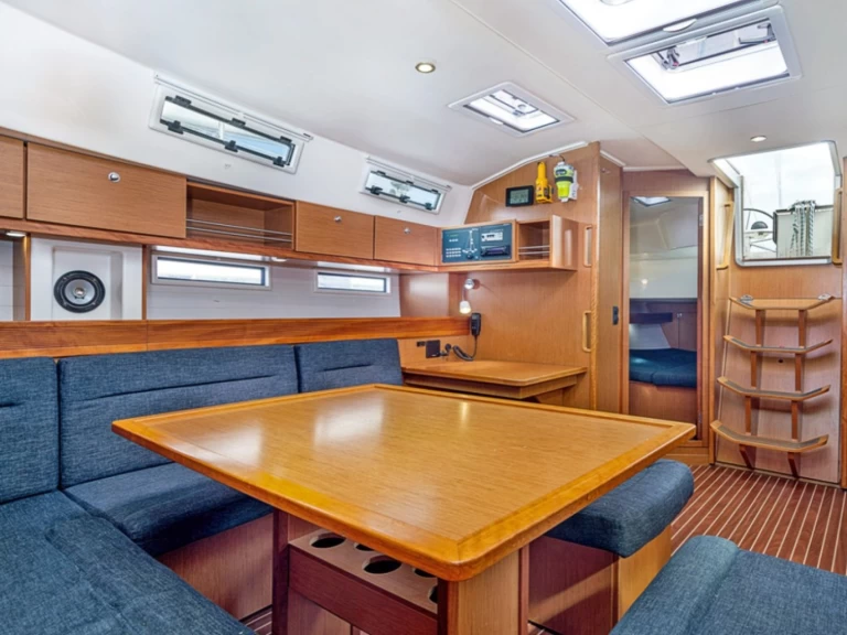 Bavaria Cruiser 45 de alquiler a Breege