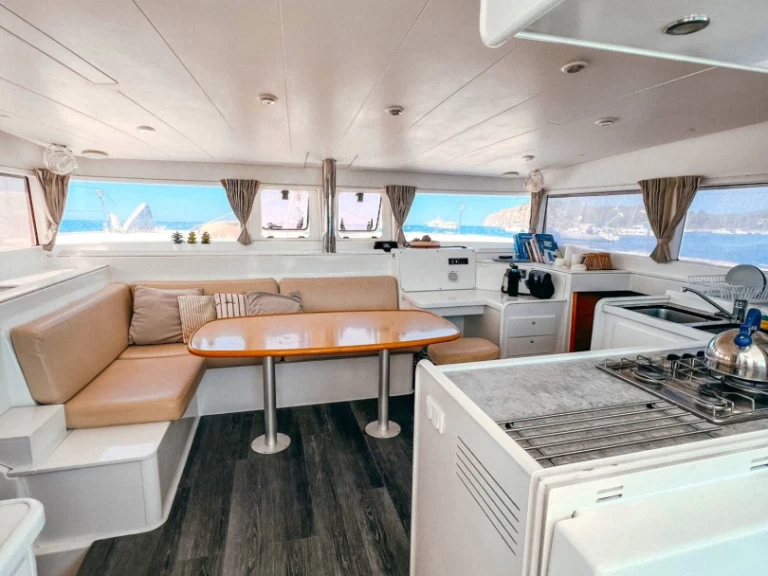 Alquiler de Catamarán, con o sin patrón Lagoon Es Jondal