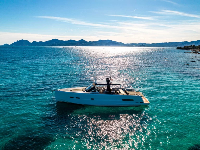 Alquiler de embarcaciones Fjord Fjord 48 Open enMandelieu-la-Napoule en Samboat