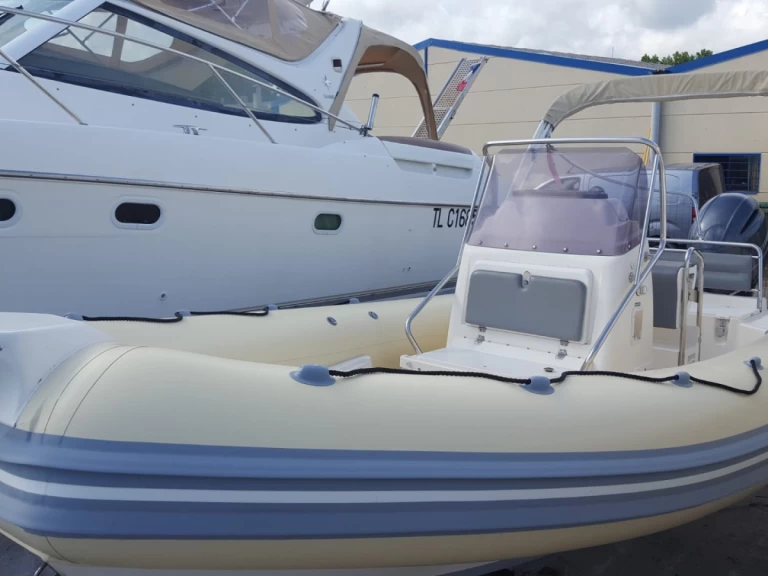 Alquiler Neumática en Hyères - Joker Boat Clubman 23