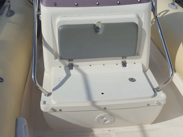 Alquiler Neumática Joker Boat con o sin  título de navegación