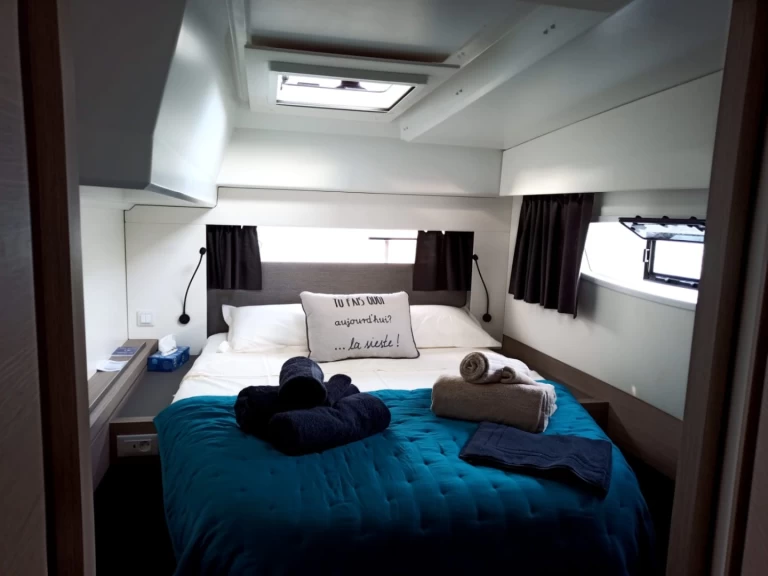 Alquiler Catamarán Fountaine Pajot con o sin  título de navegación