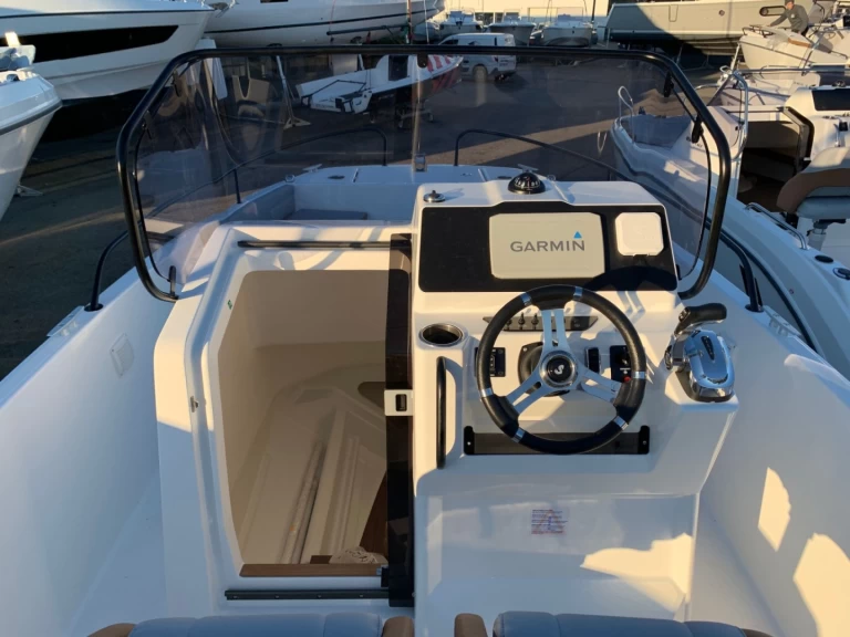 Alquiler de barcos Lorient barato de Flyer 7 SPACEdeck