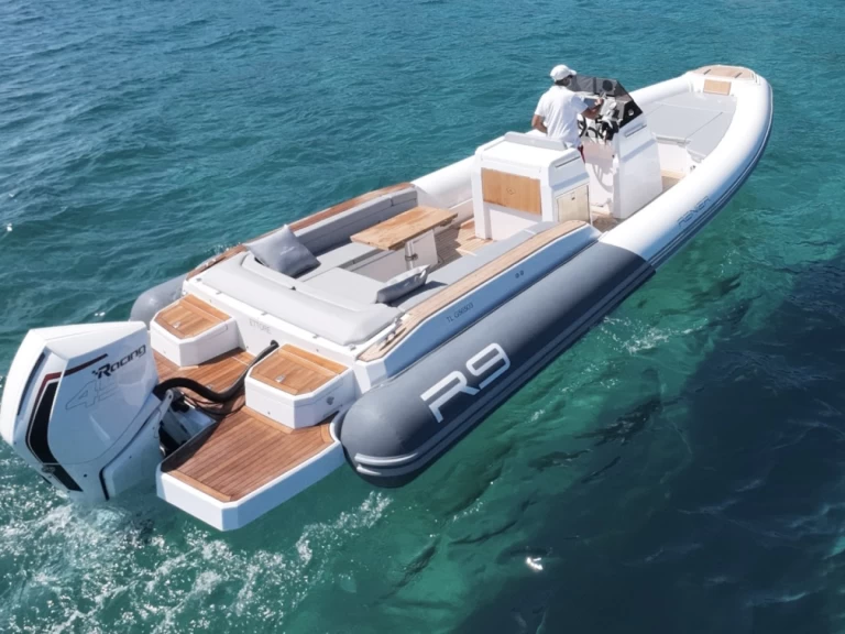 Renier Renier R9 Tourer de alquiler a Port du Lavandou