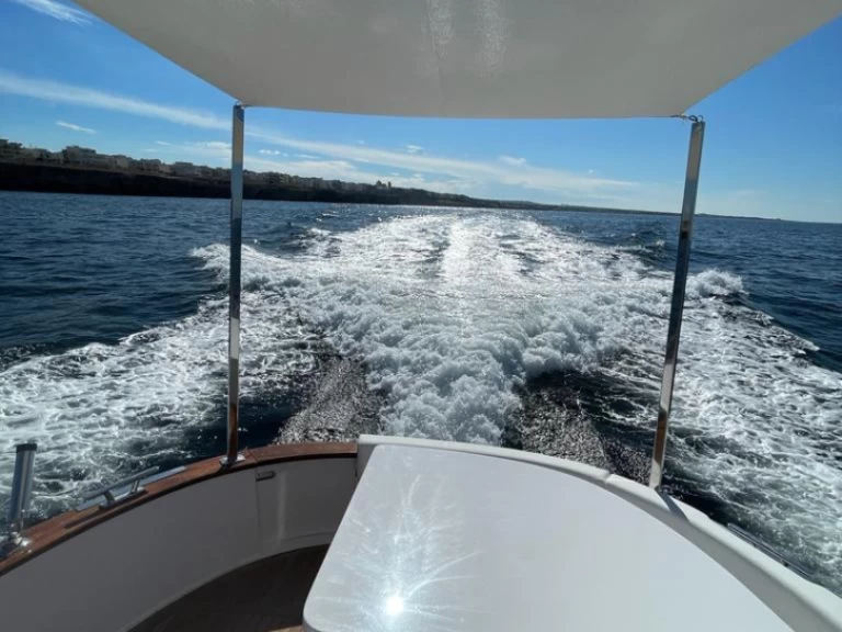 Alquiler de Mimi Libeccio 9.5 wa en San Vito