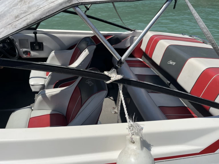 Alquiler de Glastron Sierra 177 sl en Sevrier