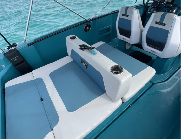 Alquiler Lancha Axopar con o sin  título de navegación