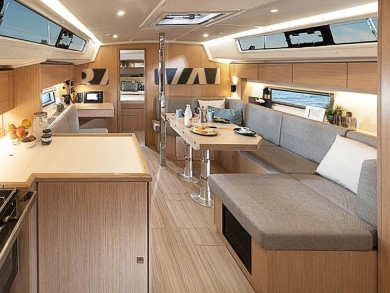 Alquiler de embarcaciones Bavaria Bavaria C42 enGrossenbrode en Samboat