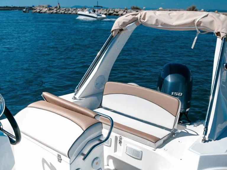 Neumática para alquilar Roses al mejor precio