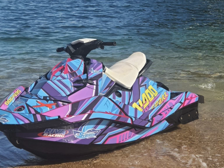 Alquiler Moto de agua Sea-Doo con o sin  título de navegación