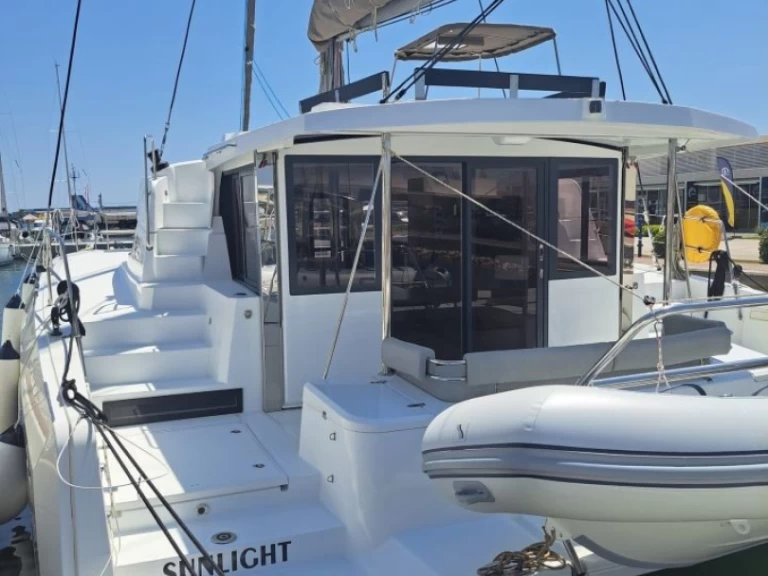 Catamarán para alquilar Sukošan al mejor precio