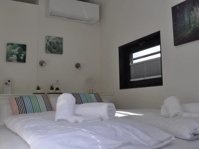 Alquiler Casa flotante FLOATING con o sin  título de navegación