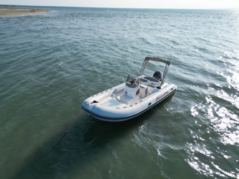 Alquiler de embarcaciones Yamaha FX SHO enLa Grande-Motte en Samboat