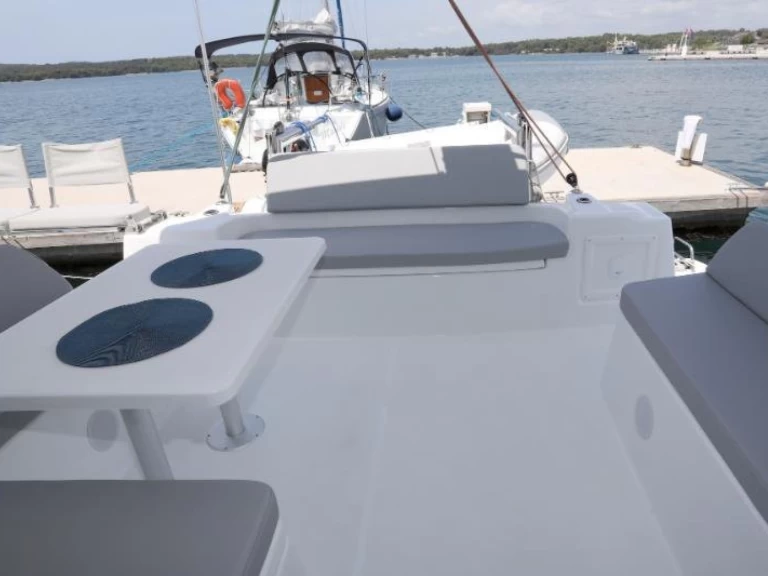 Alquiler de Excess Excess 11 en Pula