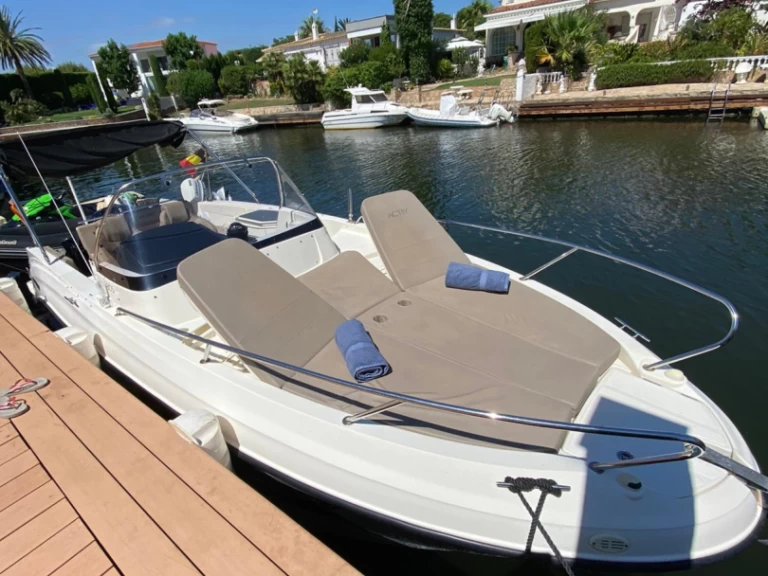 Alquiler de Lancha, con o sin patrón Quicksilver Empuriabrava