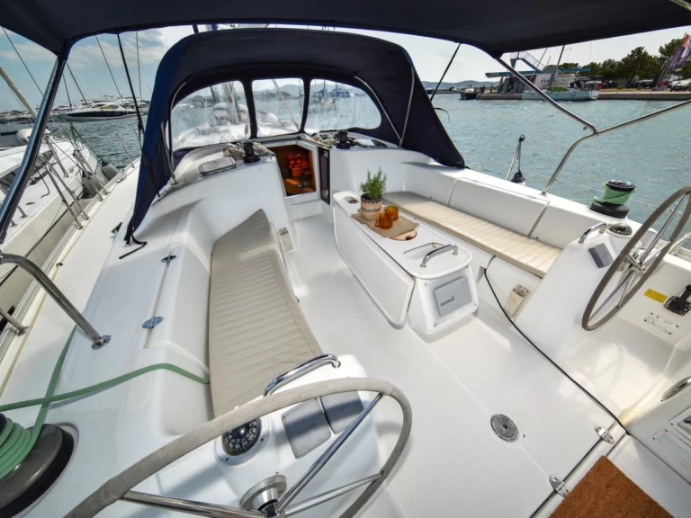 Alquiler Velero Bénéteau con o sin  título de navegación