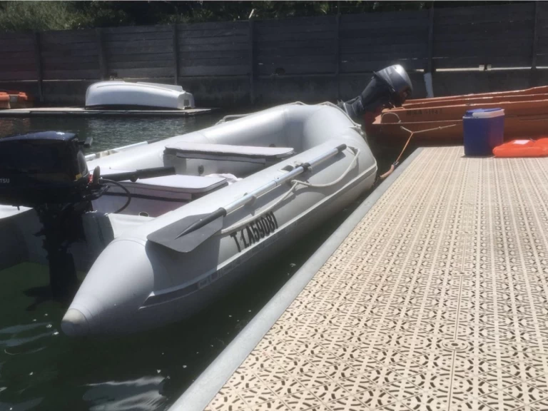 Alquiler de Neumática, con o sin patrón Quicksilver Marsella