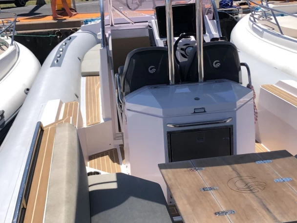 Alquiler Neumática Capelli con o sin  título de navegación