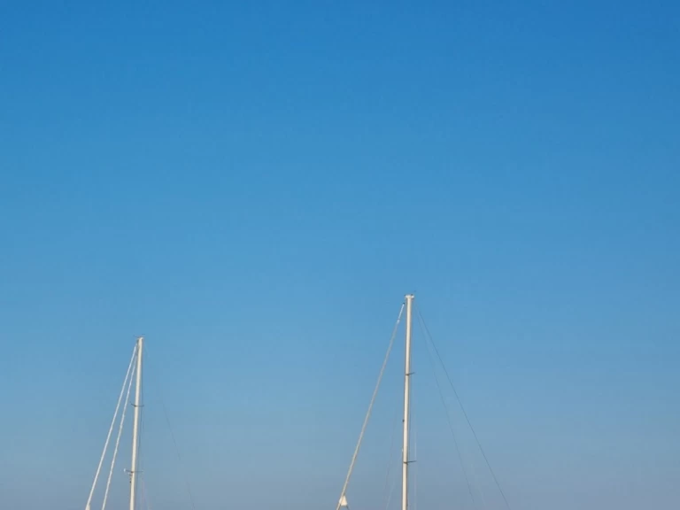 Alquiler de Velero, con o sin patrón Dromor Port Lindos