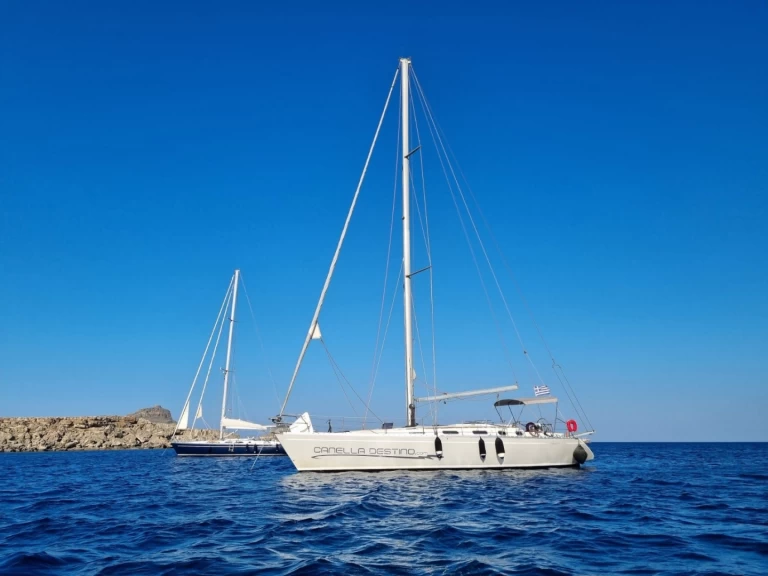 Velero para alquilar Port Lindos al mejor precio