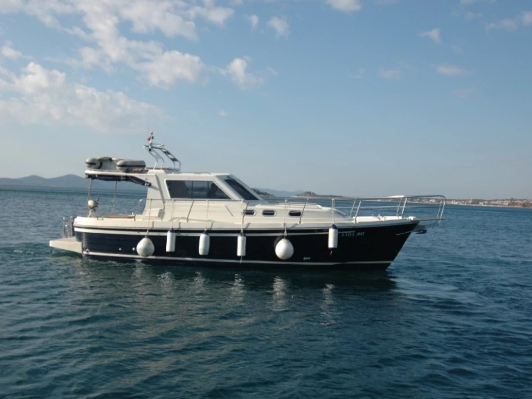 Alquiler Lancha en Sukošan - Sas Vektor ADRIA 1002