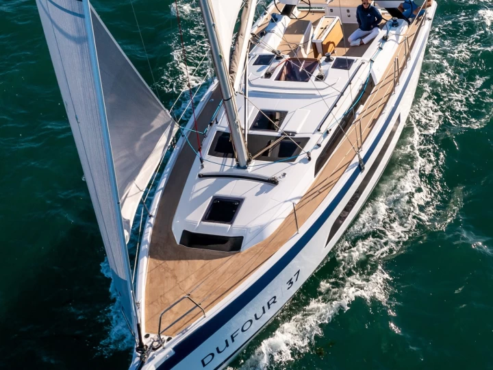 Alquiler de Dufour Dufour 37 en Blue Lagoon Marina