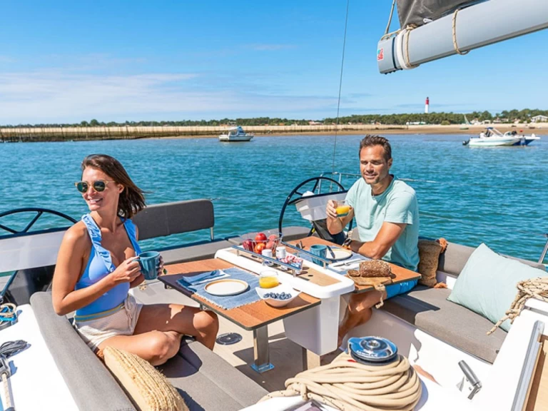 Alquiler de embarcaciones Dufour Dufour 37 enBlue Lagoon Marina en Samboat