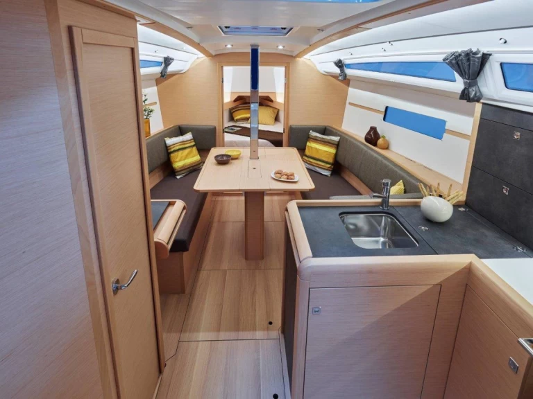 Alquiler de embarcaciones Jeanneau Sun Odyssey 349 enRoad Town en Samboat