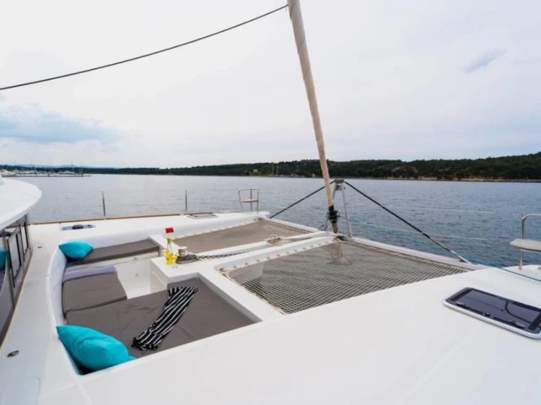 Alquiler de embarcaciones Lagoon Lagoon 450 F enRogoznica en Samboat