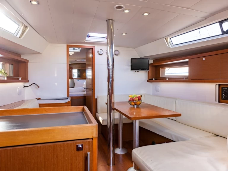 Bénéteau Oceanis 41.1 de alquiler a Punat