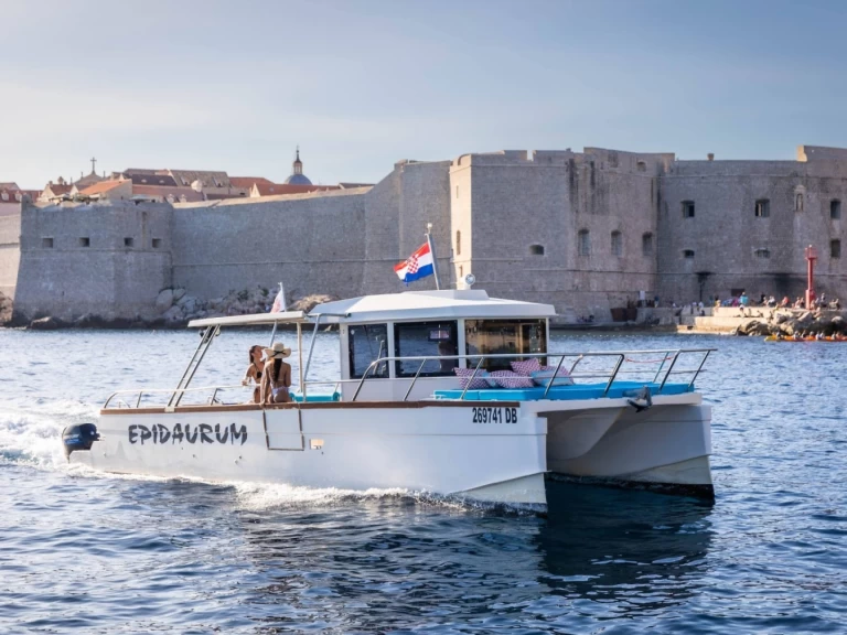 Alquiler de barcos Dubrovnik barato de Lux Cat